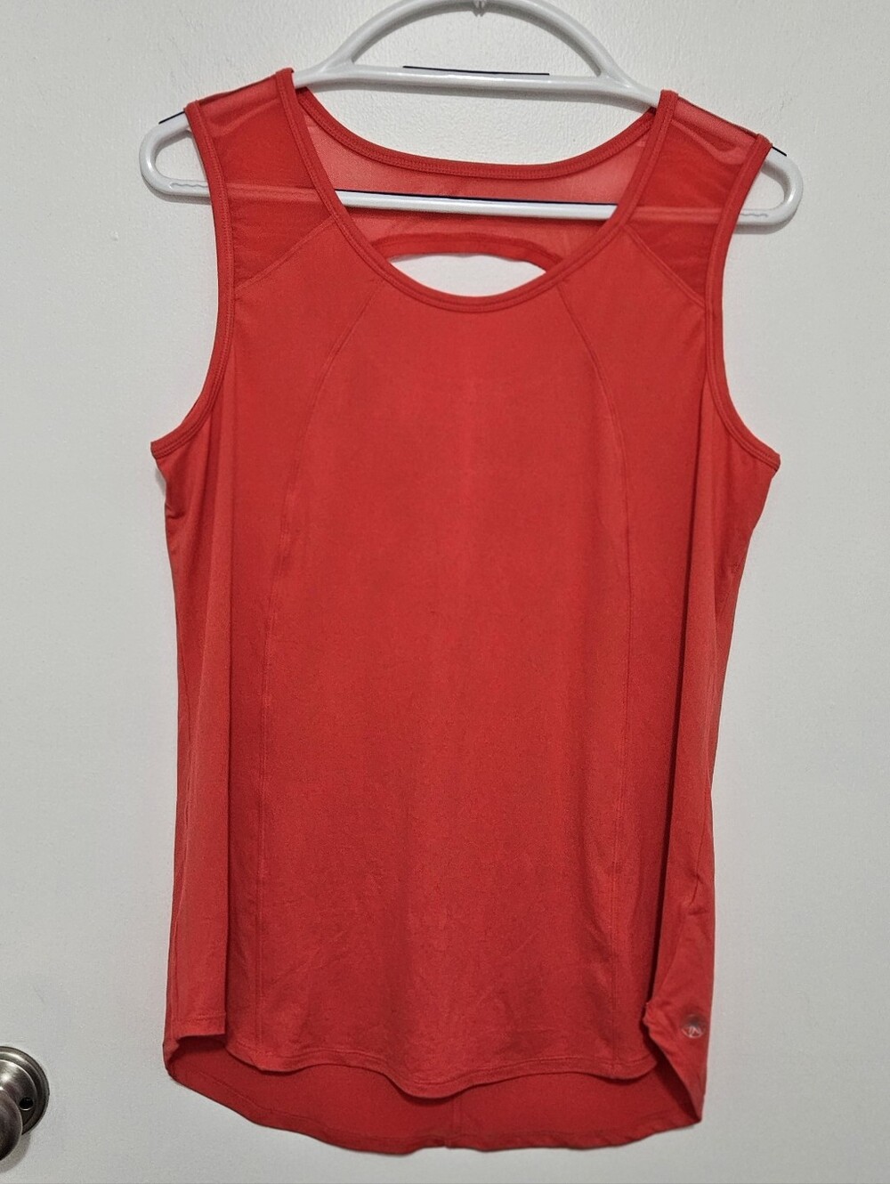 Gaiam Red Sleeveless Active Tank Top - Women Size Large